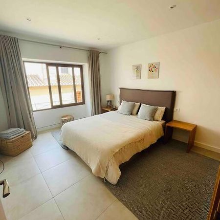 Attic Apartment In Old Town Дения Екстериор снимка