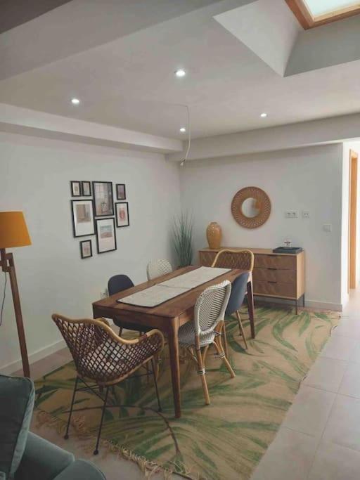 Attic Apartment In Old Town Дения Екстериор снимка