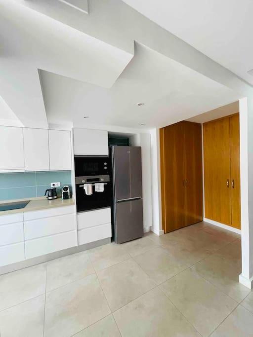 Attic Apartment In Old Town Дения Екстериор снимка