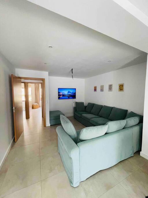 Attic Apartment In Old Town Дения Екстериор снимка